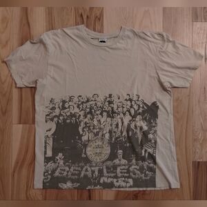 The Beatles 2006 Sgt. Pepper's Lonely Hearts Club Band t-shirt